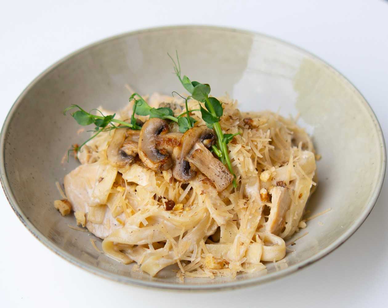 Pappardelle with Chicken and Mushrooms