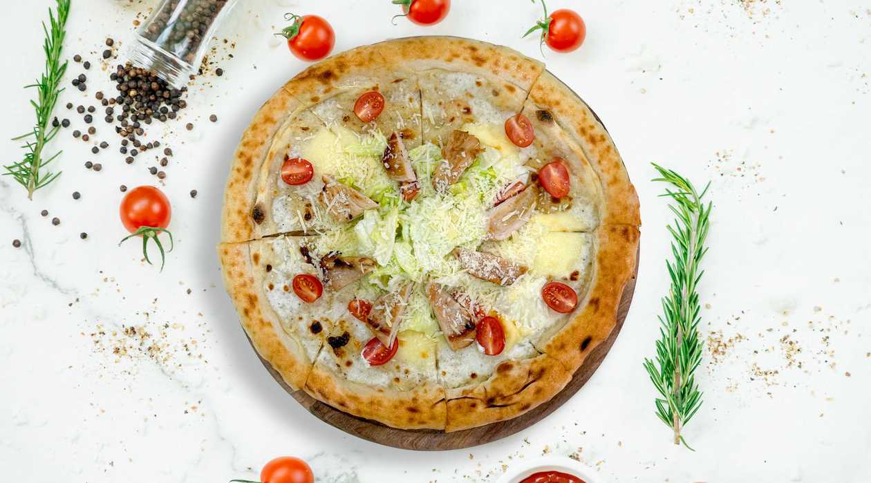 Caesar Pizza