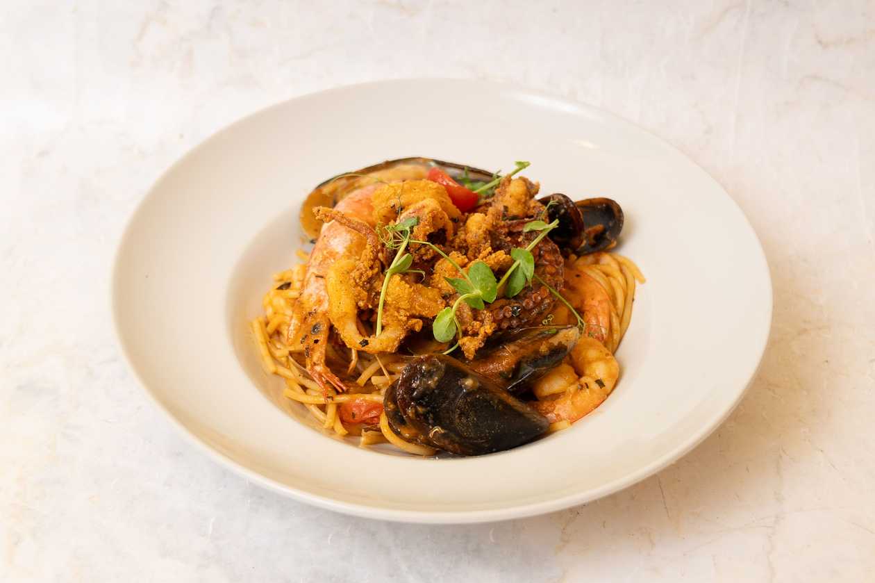 Fruit De Mare Sea Food Spaghetti