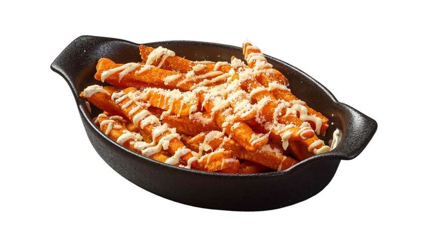 Gruzdintos saldžiosios bulvytės su česnakiniu padažu