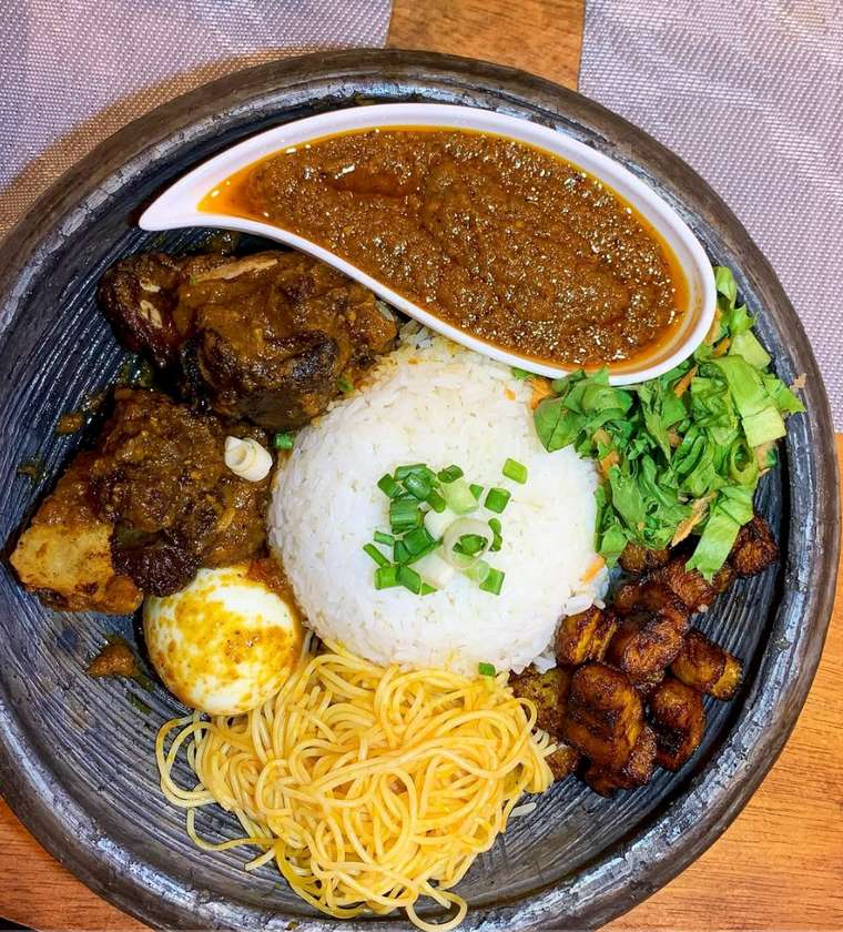 Plain Rice With Zongo Stew