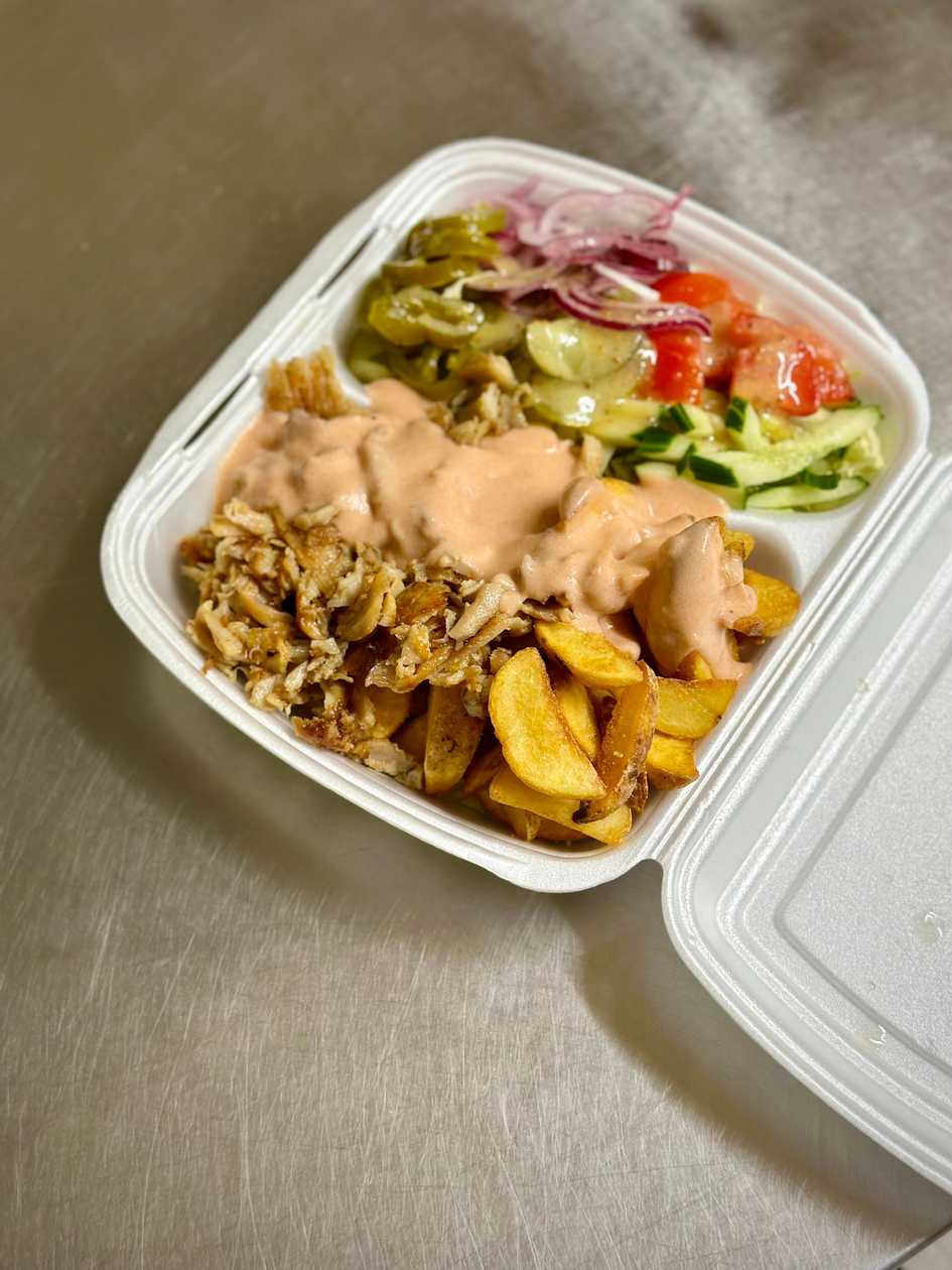 Firminis kebabas lėkštėje “Rajono”