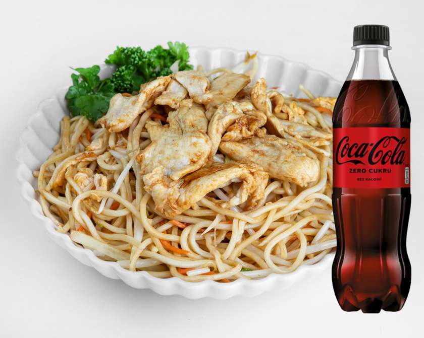 Fried rice noodles with chicken MENU