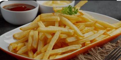 batata frita acomanha molho da casa