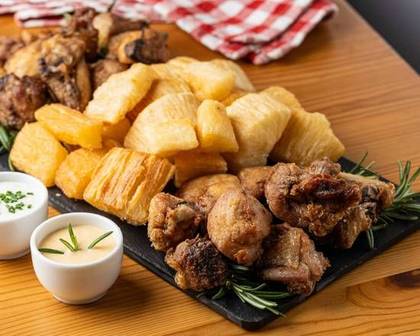 Frango à Passarinho