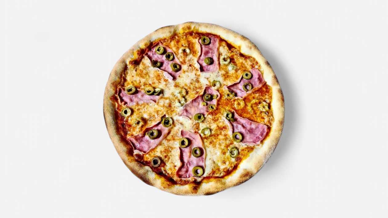 Ham pizza with olives