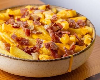 Batata com Cheddar e Bacon