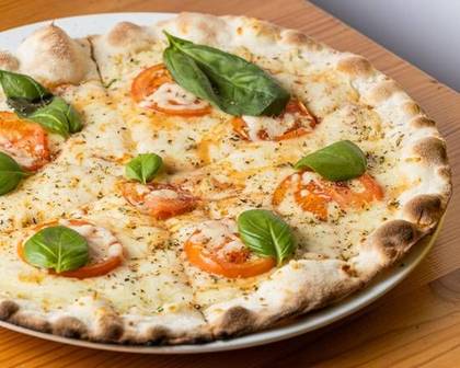 Pizza Nápoles