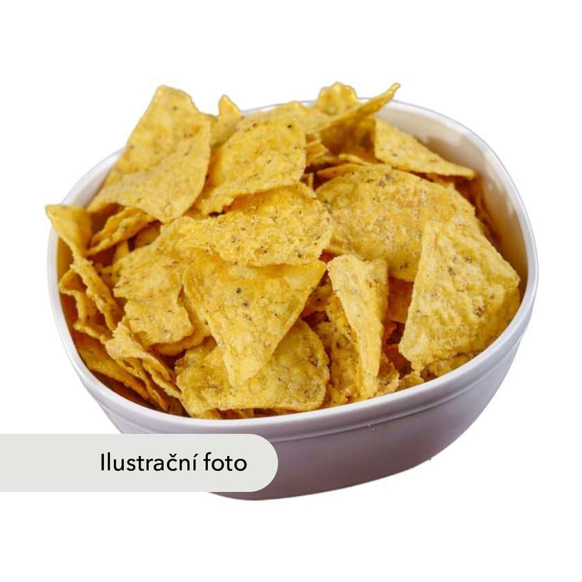 Nachos Baked with Cheddar