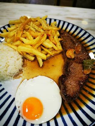 Sirloin Steak a la Portuguesa