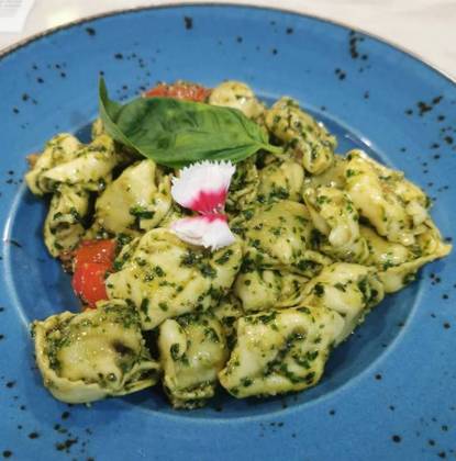 Pesto Tortellini