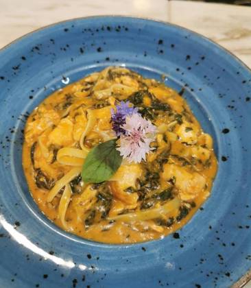 Fettuccine Salmon
