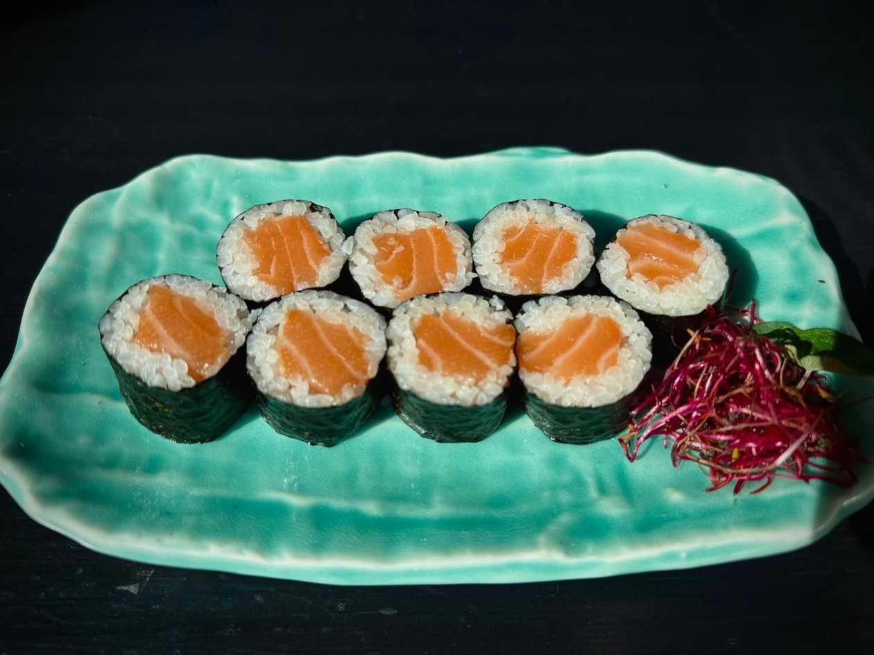 Maki salmon