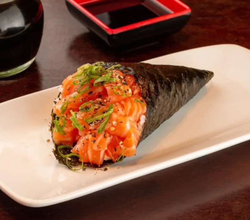Salmon Temaki