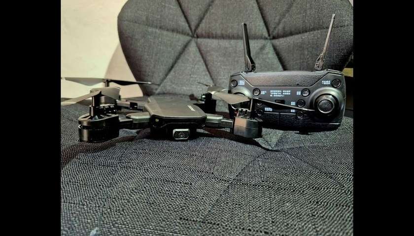 Foldable Black Drone with Built-In Camera - v2