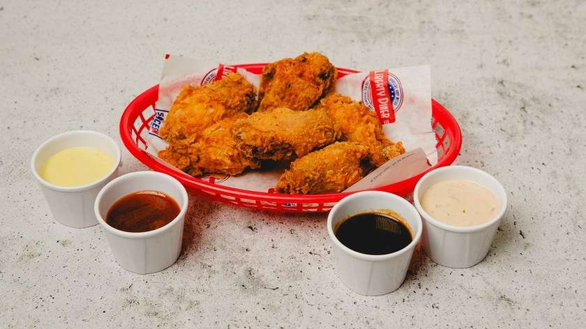 6 Uncle Sam's Chicken Wings & Shaker Fries