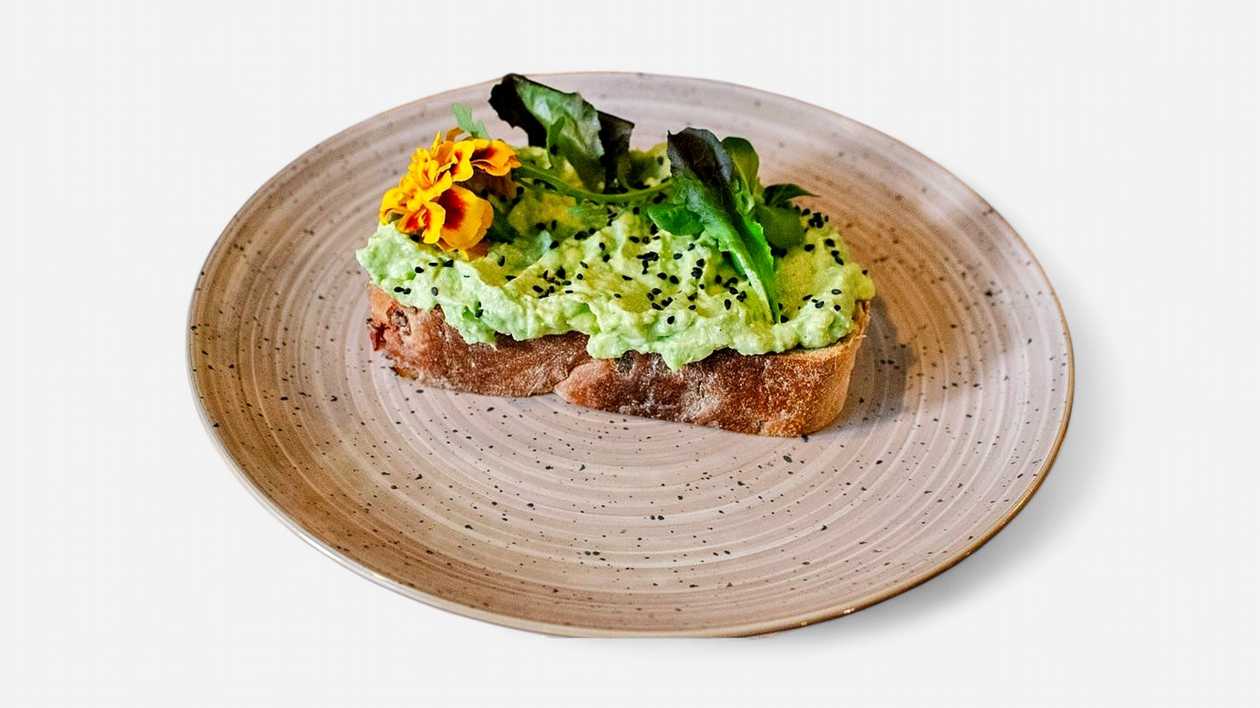 Avocado bread, crème fraiche, micro herbs (1,3,4,7)