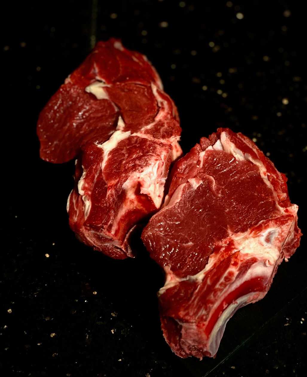 Freshly Chilled Bone-In Beef Chop 500g