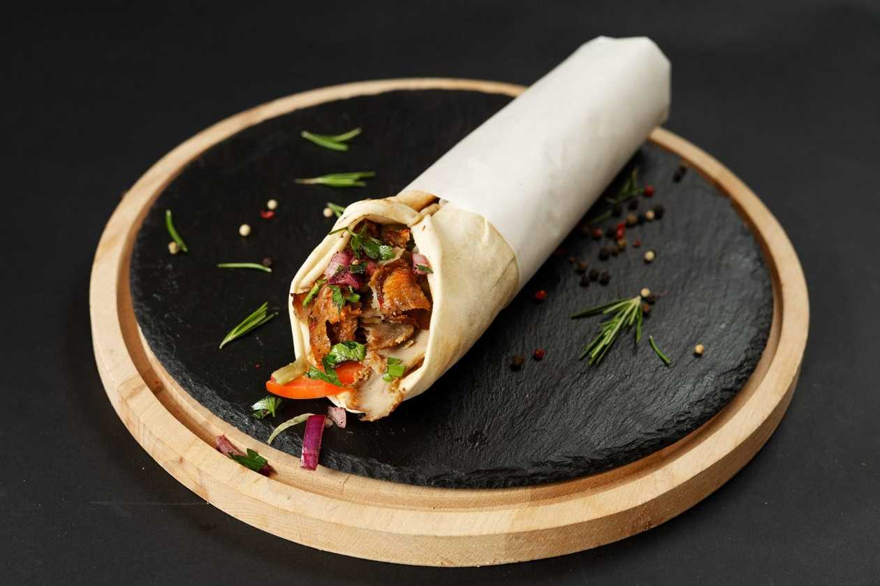 Shaorma de vita si curcan la Lipie