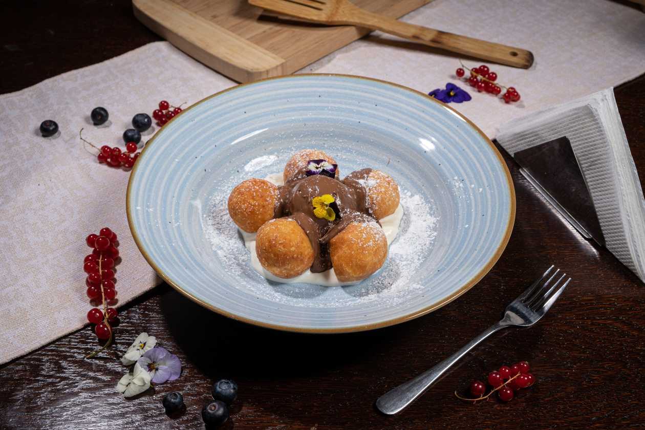 Papanasi cu ciocolata