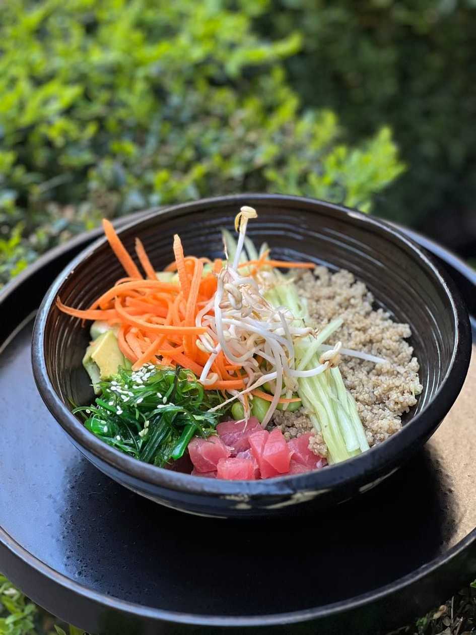 Tuna Bowl with Nut Sauce
