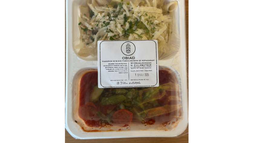 Zestaw obiadowy makaron ze szparagami