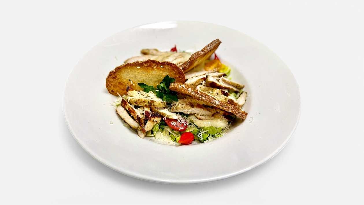 Caesar Salad with Chicken Fillet