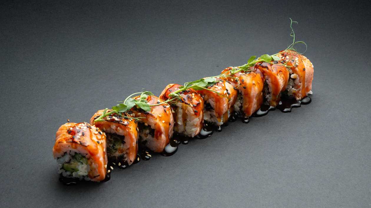 Philadelphia Salmon Roll