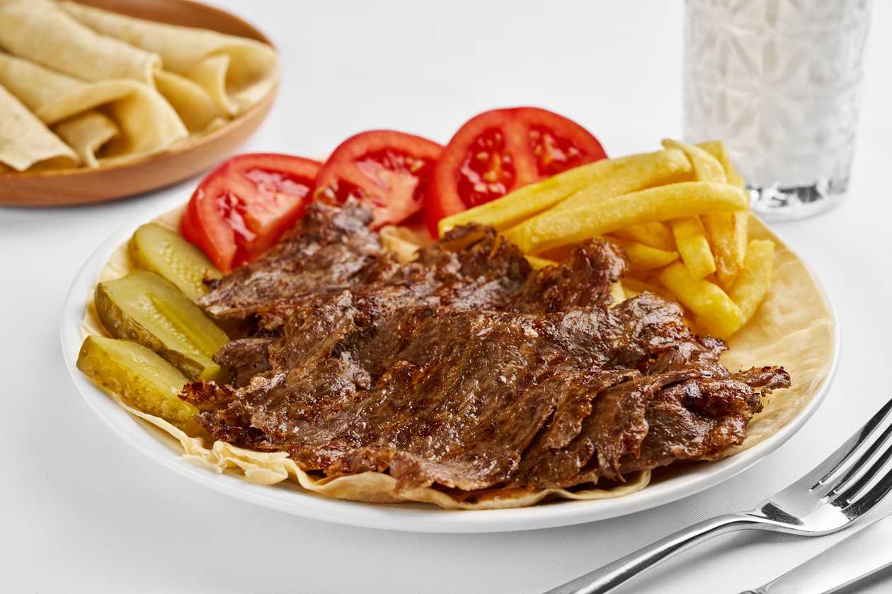 Порция мясного фарша в виноградных листьях 120 г