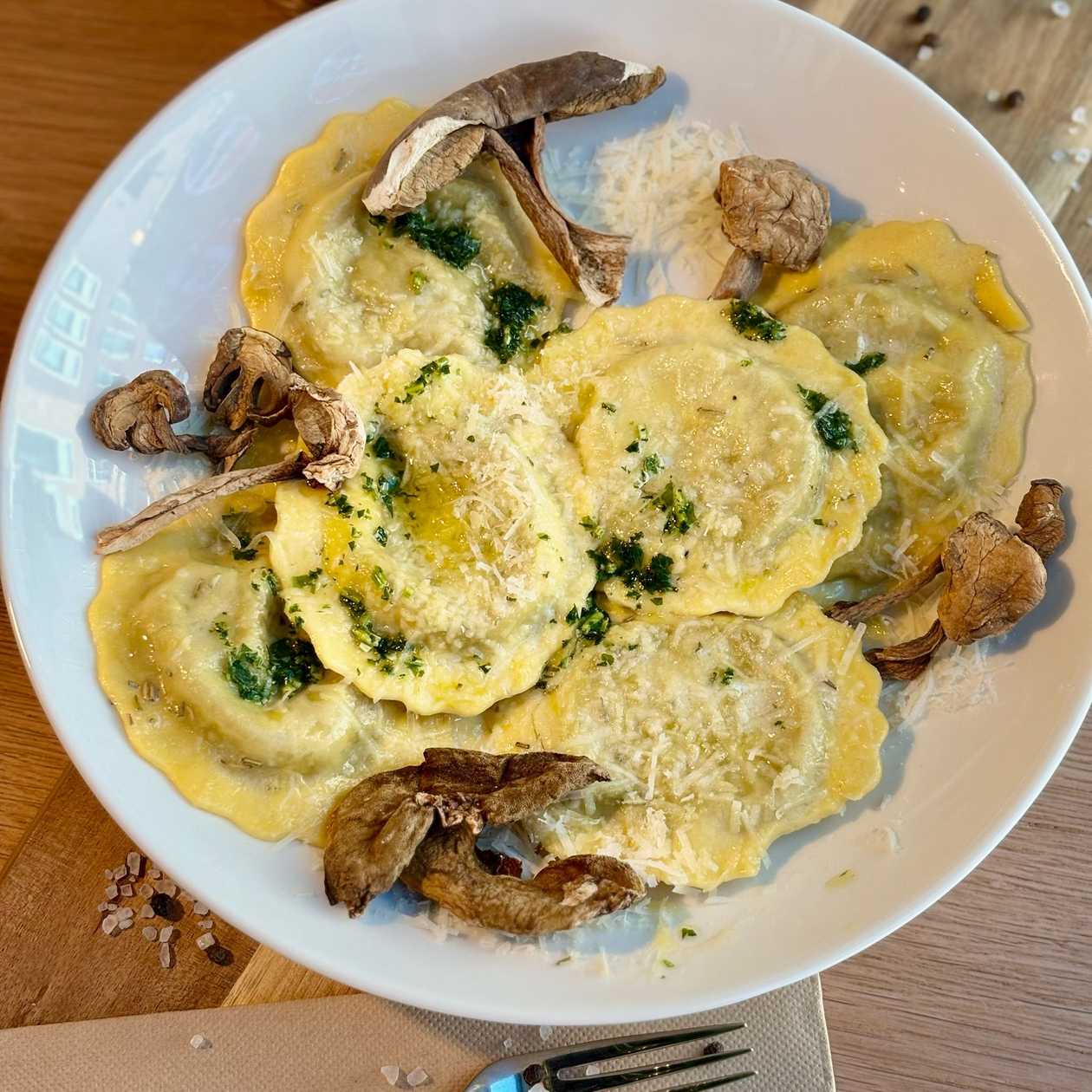 Ravioli con funghi porcini