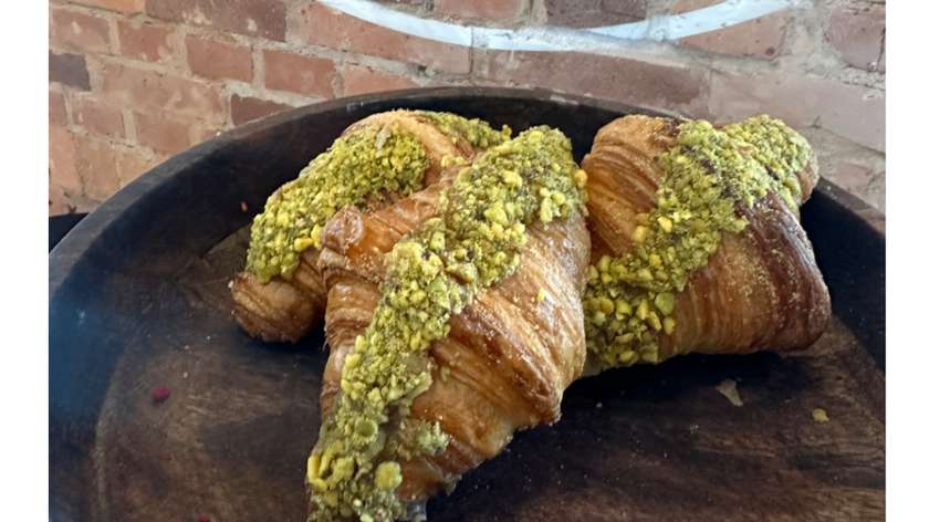 Mini croissant z pistacją