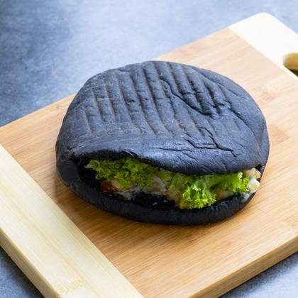 Піта Сирна з куркою (чорна)