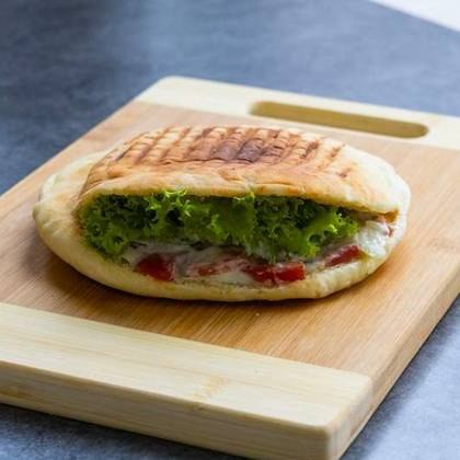 Піта Сирна з куркою (біла)