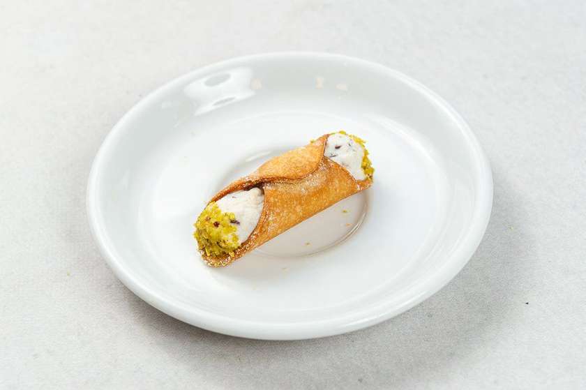 Małe cannoli con ricotta