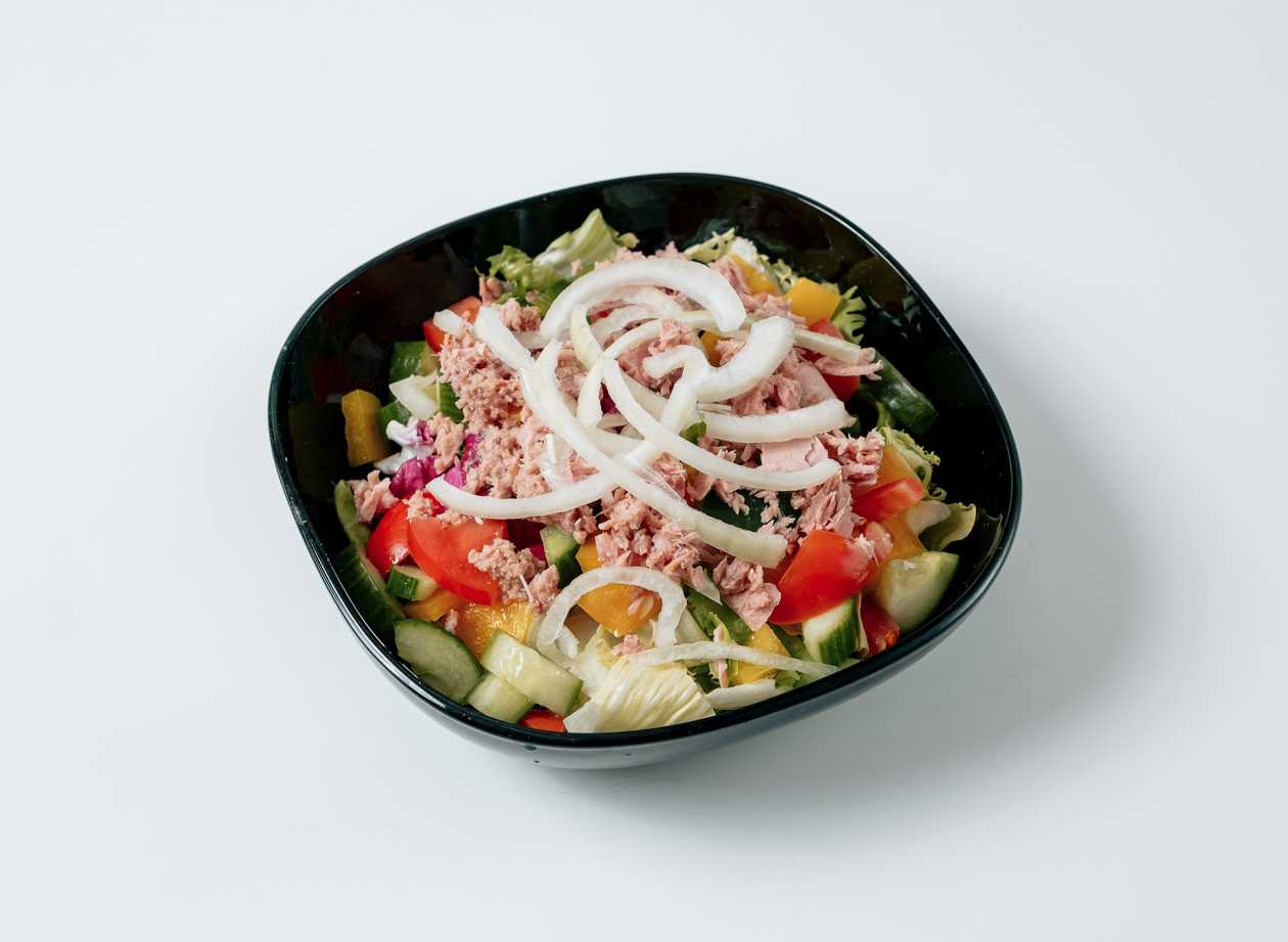 Míchaný Zeleninový Salát S Tuňákem A Cibulkou "707"