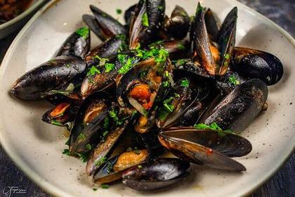 Midii in sos de vin si usturoi 300g