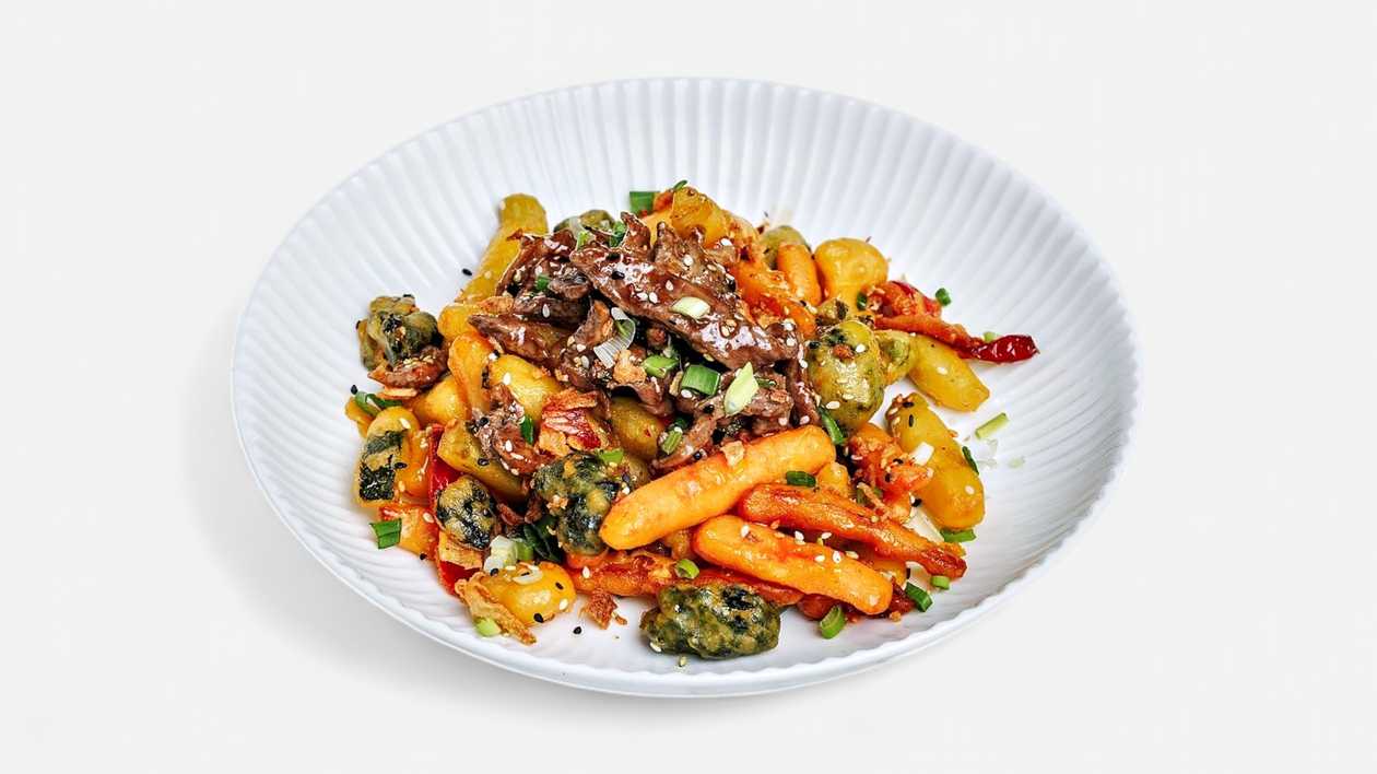 5631. Saigon tempura vegetables with beef