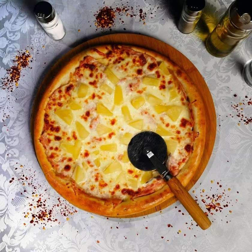 Pizza Exotică (Hawai) 1+1