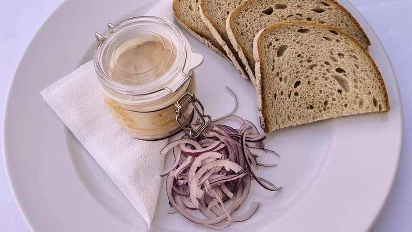 Škvarková pomazánka – lehce pikantní