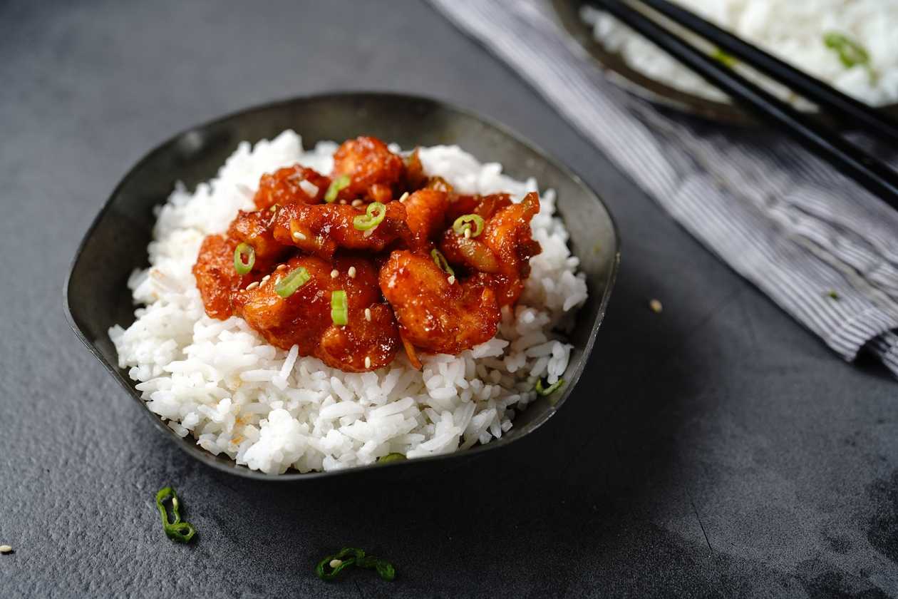 Chicken in sweet and sour sauce, rice