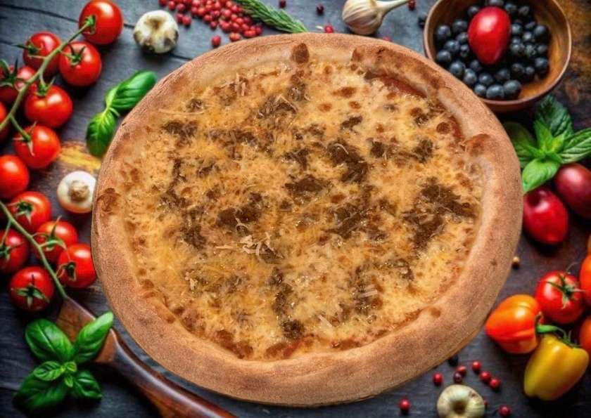 Pizza Bolognese