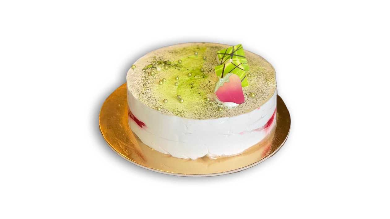 Strawberry Matcha Cake (Slice)