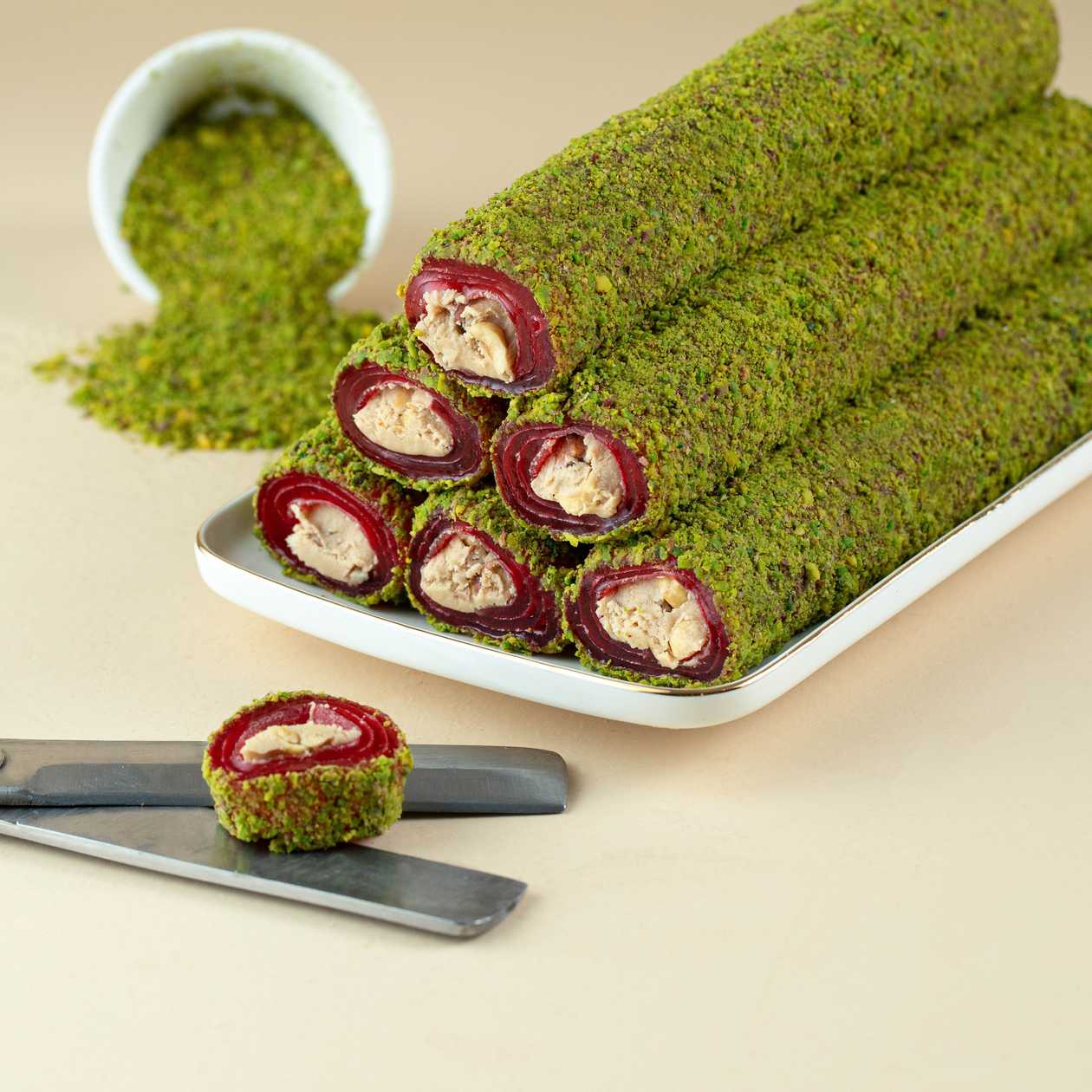 Antep Fıstıqlı Narlı Fındıqlı Sarma / Wrap with Pistachio Pomegranate Hazelnut