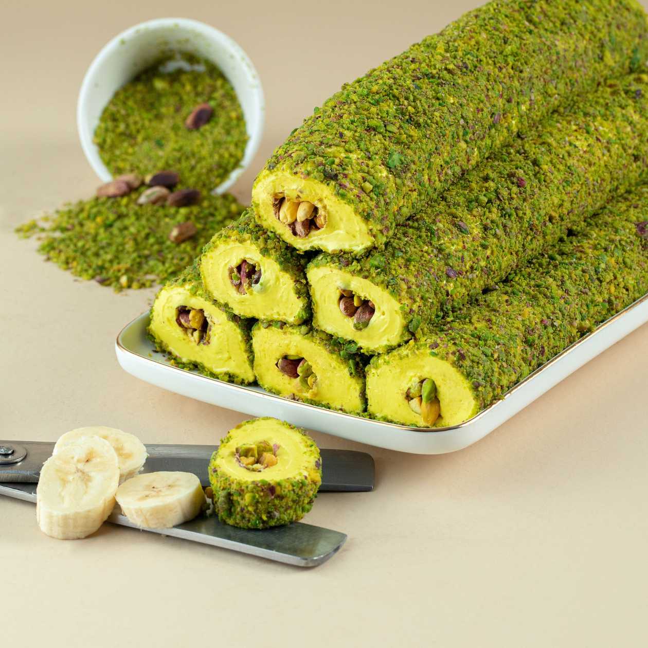 Sultan Dubl Antep Fıstıqlı Bananlı Sarma / Sultan Wrapped with Double Pistachio