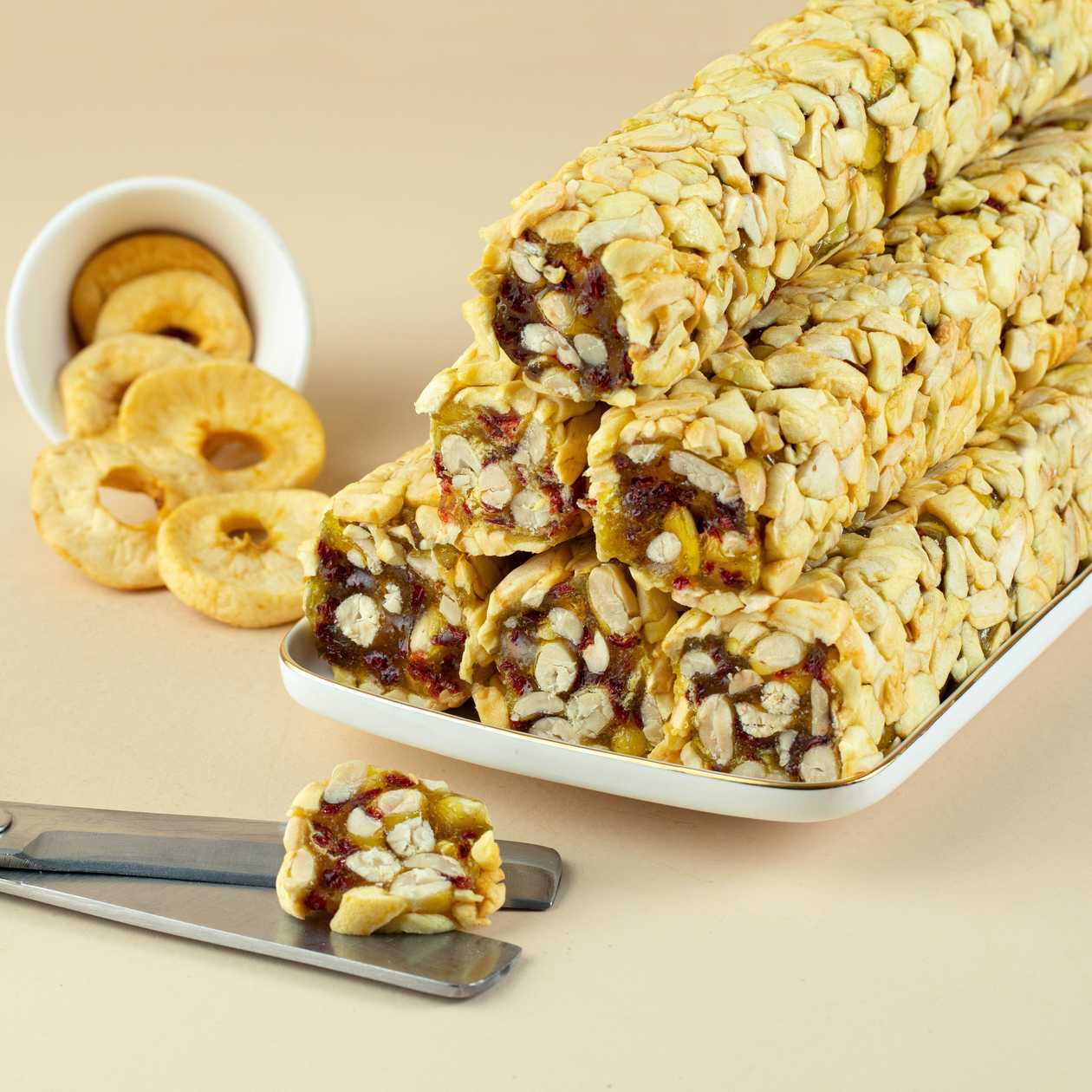 VIP Araxisli Limonlu Almalı Lokum / VIP Traditional Delight with Lemon peanut