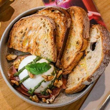 Burrata e Presunto
