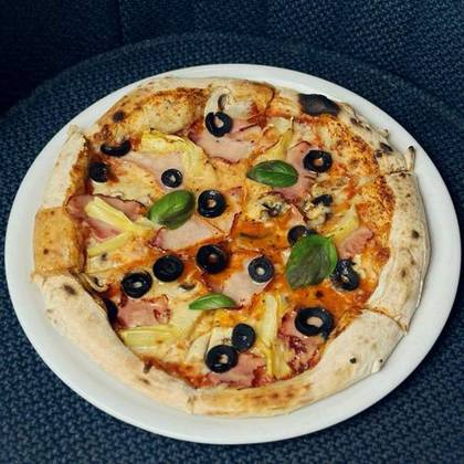 Capricciosa Pizza