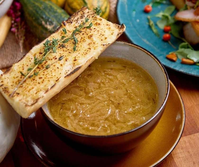 Zupa cebulowa
