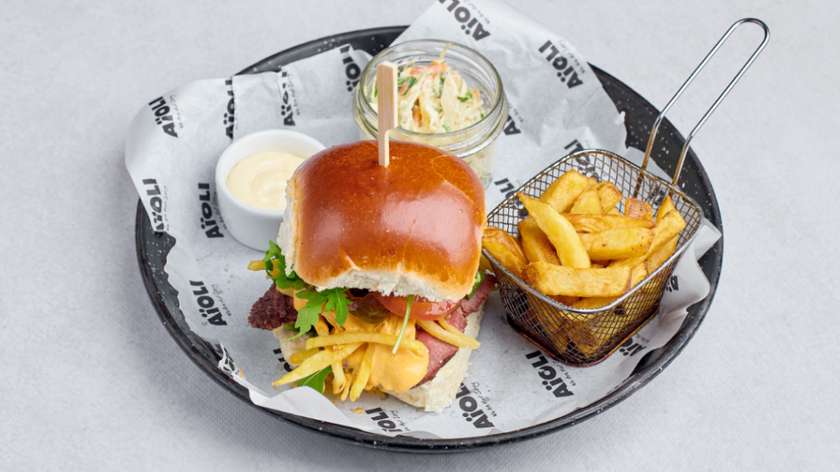 SLICED STEAK BURGER