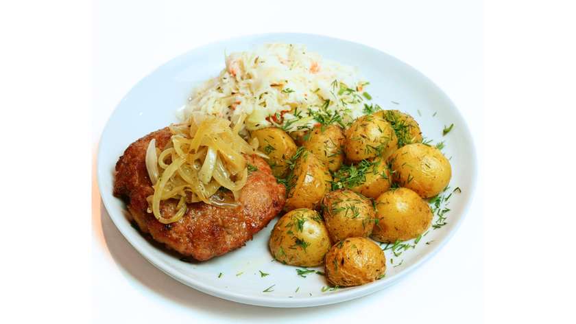 Kotlet mielony z cebulką